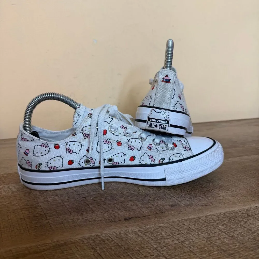 Converse x Hello Kitty Chuck Taylor All Star Low sneakers women’s size 8 shoes - Picture 2 of 9